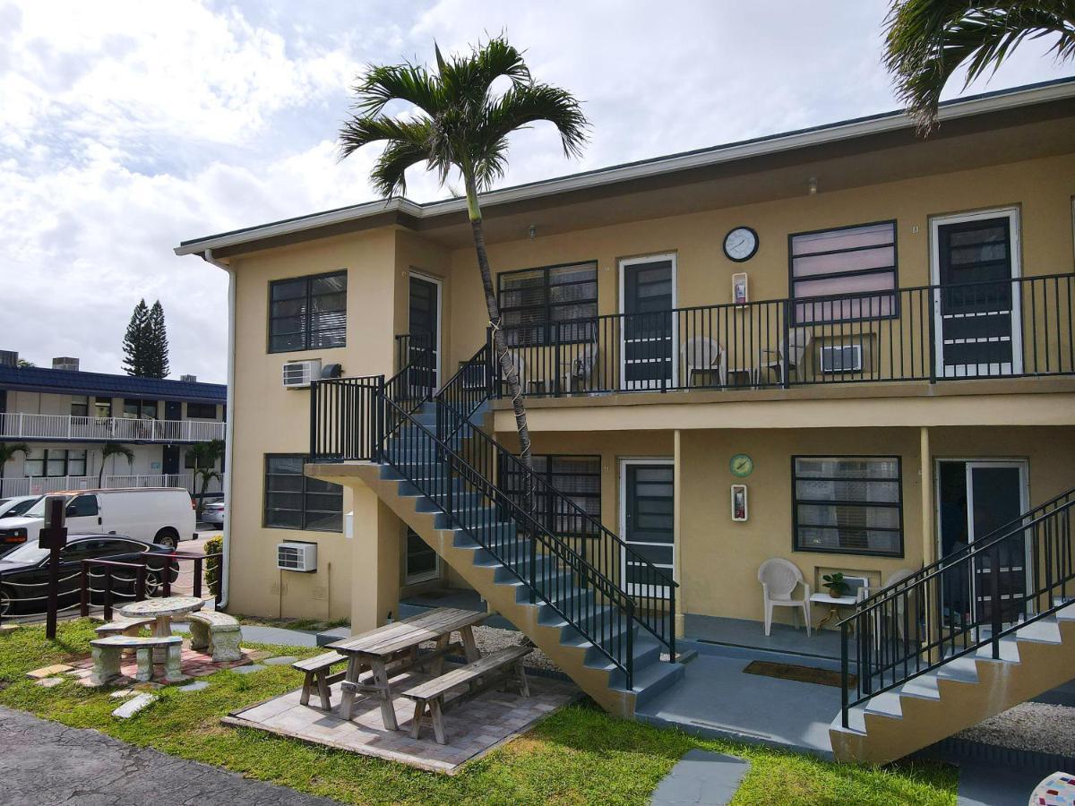 Tropic Isle Hotel & Apartment Hollywood Exterior foto